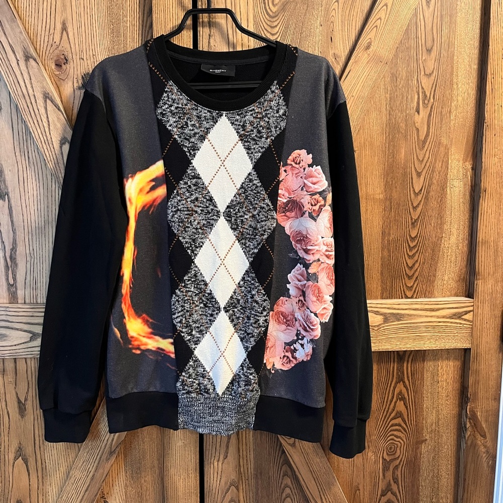 Givenchy Fire, Rose and Diamond Patterned Sweater Lg AUTHENTIC